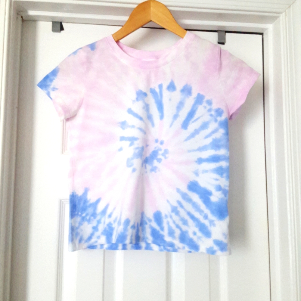 Cat & Jack Tie-Dye T-shirt Size M 7/8